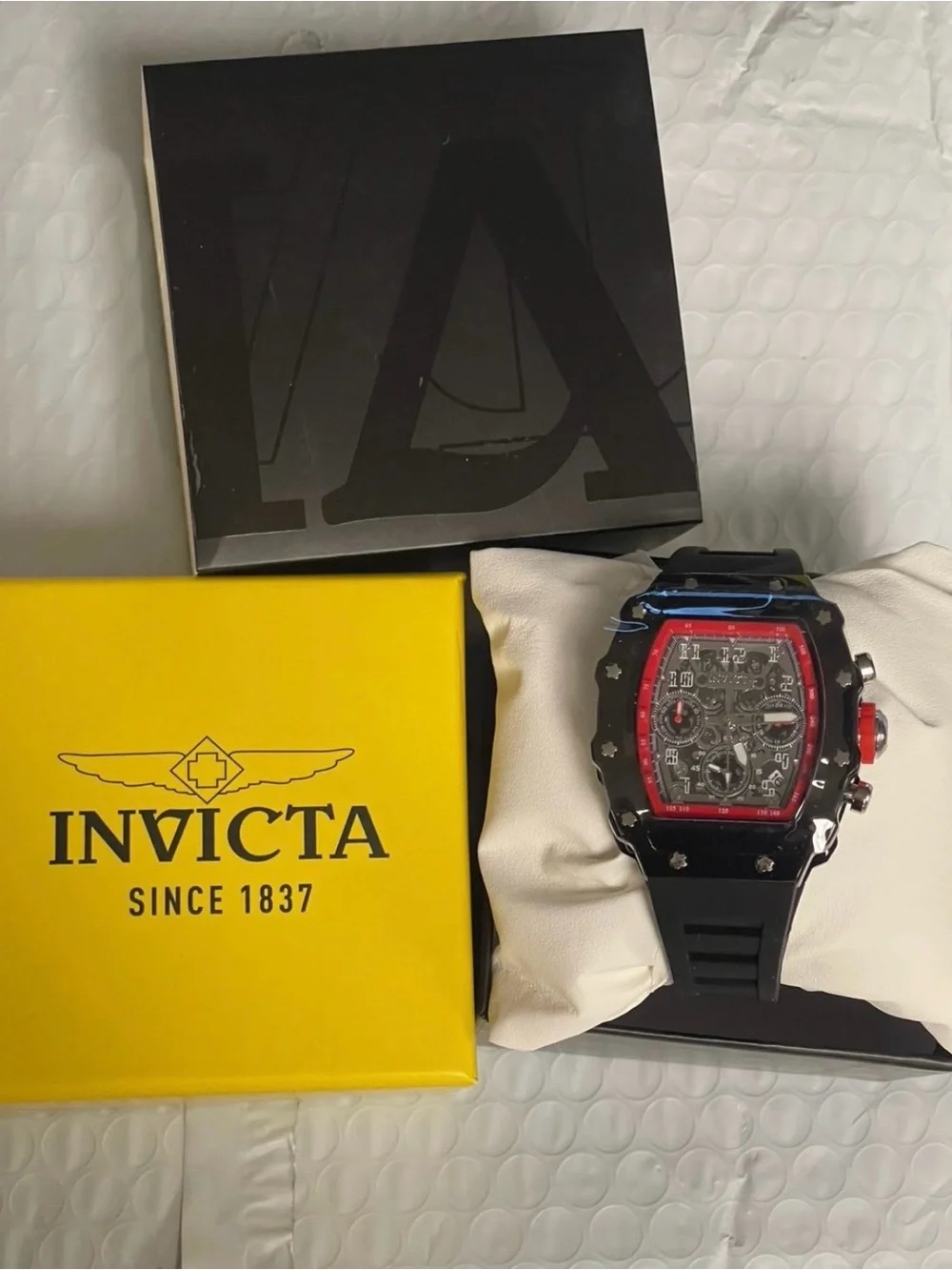 Invicta Racing Valxor Unisex Watch - 40mm, Black & Red (69767) new